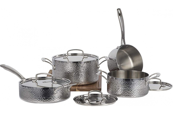 Free Vintage Hand Cookware Set