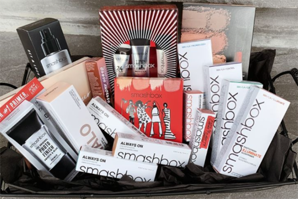 Free Smashbox Make-up Hamper