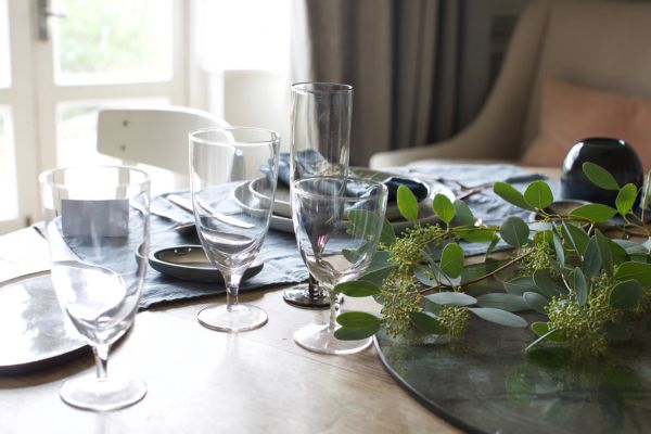 Free CANVAS Dining & Glassware